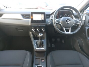 Used Renault Captur 2020 for sale - 77353045: Photo