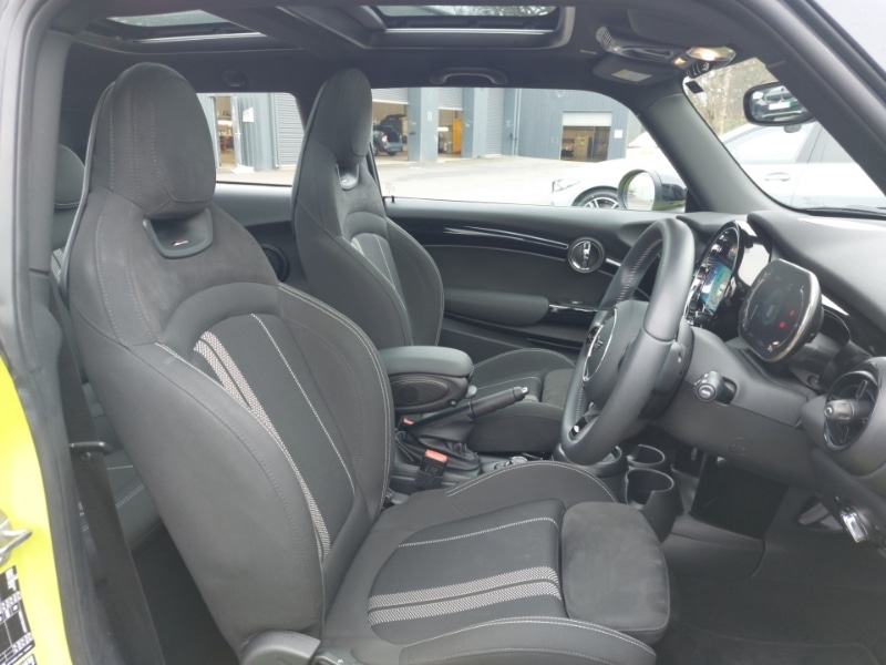 Used MINI Hatch 2023 for sale - 77876911: Photo 11