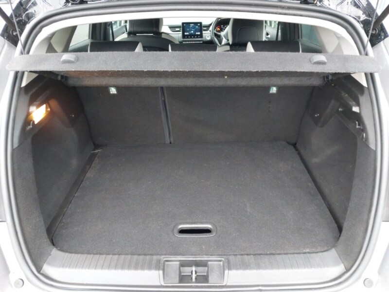 Used Renault Captur 2022 for sale - 77948738: Photo 8