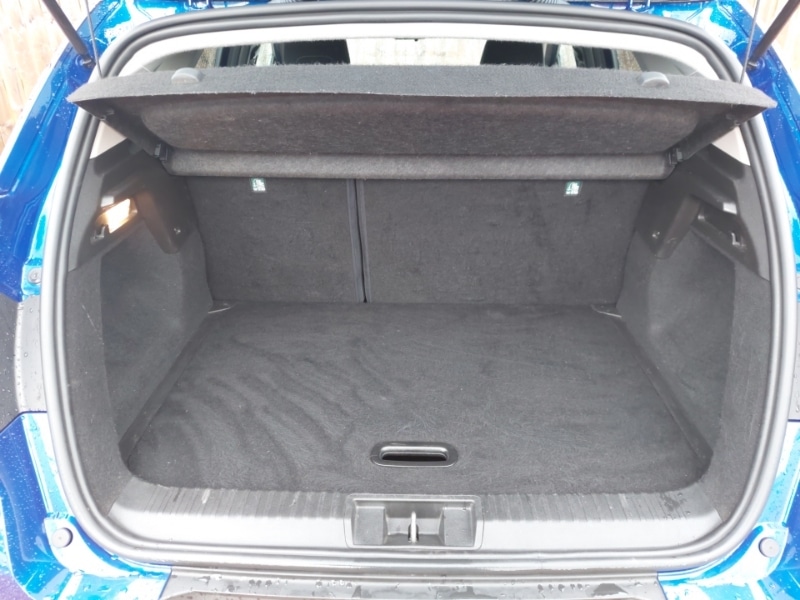 Used Renault Captur 2021 for sale - 76695036: Photo 8