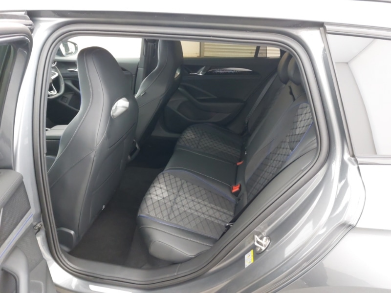 Used Volkswagen Passat 2024 for sale - 77637236: Photo 6