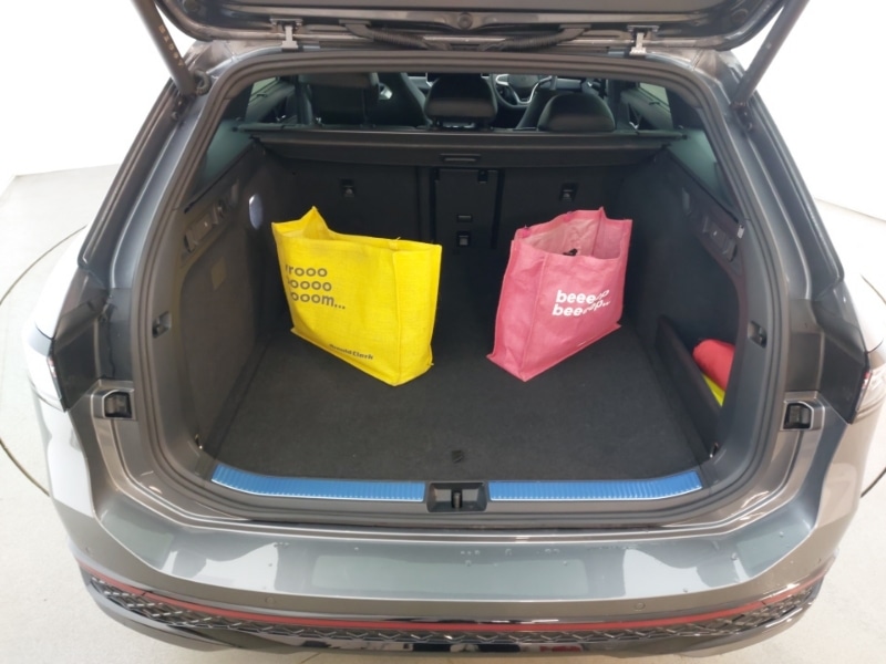 Used Volkswagen Passat 2024 for sale - 77637236: Photo 8