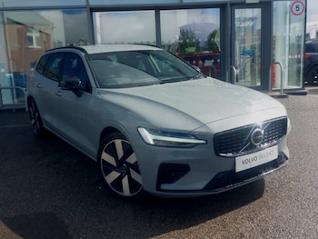 Used Volvo V60 2025 for sale - 79439941: Photo