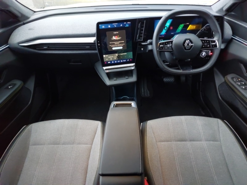 Used Renault Scenic E-Tech 2024 for sale - 77314507: Photo 2