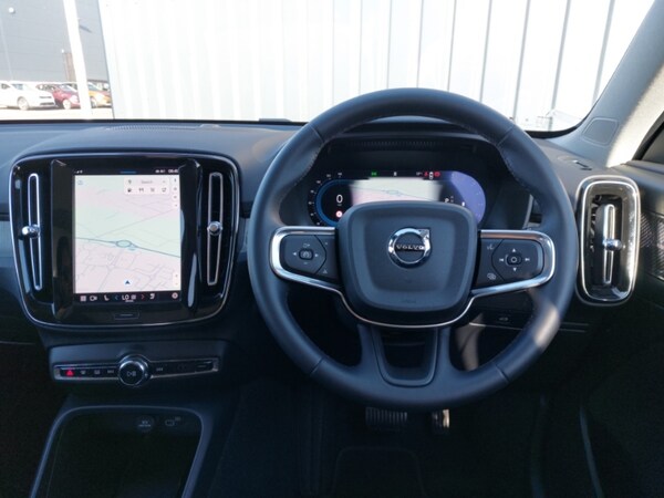 Used Volvo XC40 2024 for sale - 76348086: Photo 7