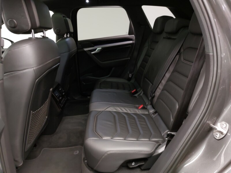 Used Volkswagen Touareg 2020 for sale - 77949432: Photo 6