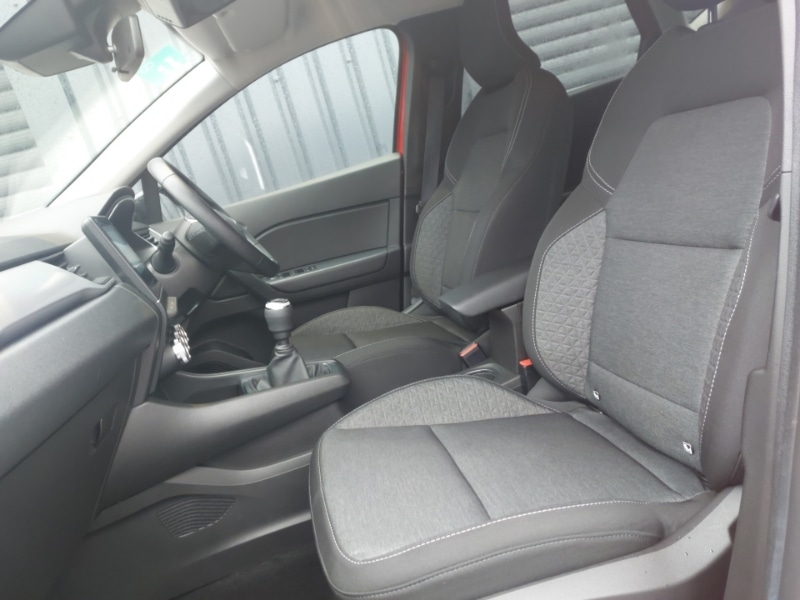 Used Renault Captur 2023 for sale - 78114326: Photo 5