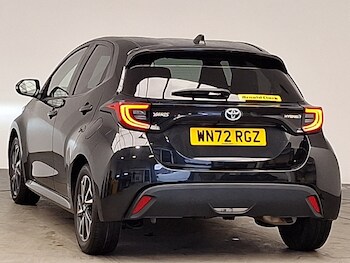 Used Toyota Yaris 2022 for sale - 78355920: Photo