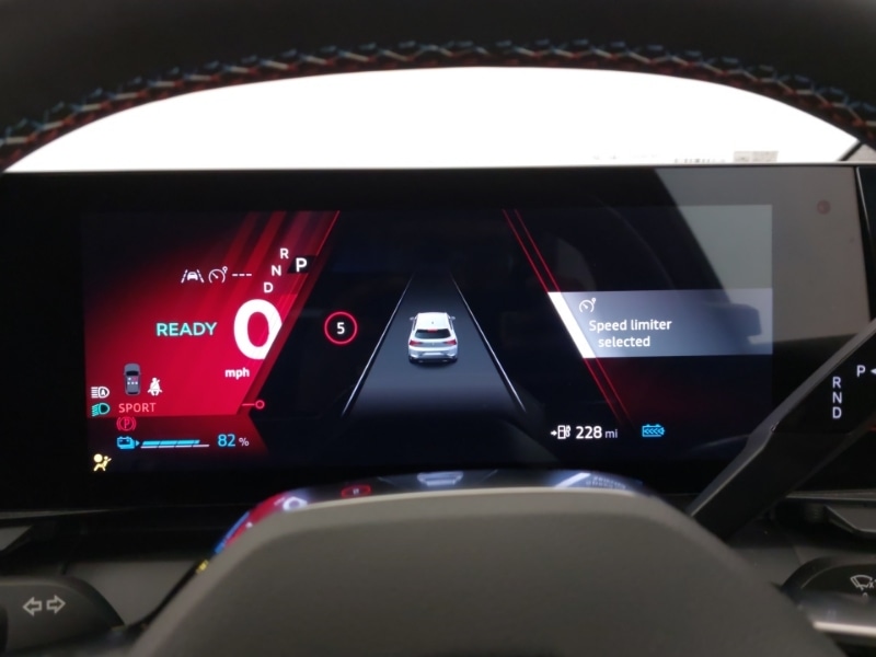 Used Renault Scenic E-Tech 2024 for sale - 76369856: Photo 10