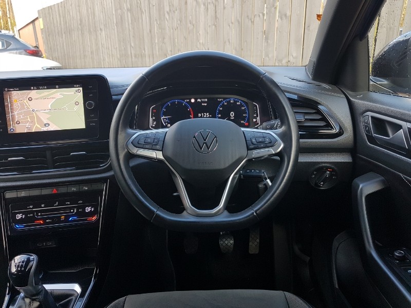 Used Volkswagen T-Roc 2023 for sale - 76532690: Photo 7