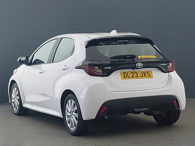 Used Toyota Yaris 2023 for sale - 77209705: Photo 3