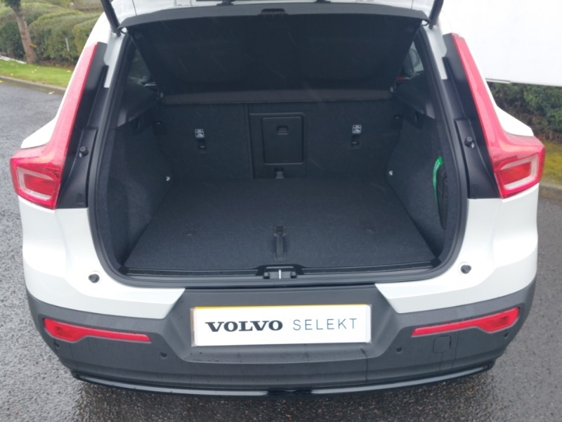 Used Volvo XC40 2025 for sale - 76975341: Photo 8