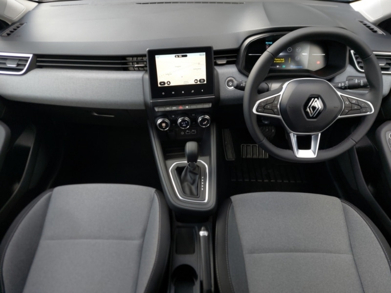 Used Renault Clio 2024 for sale - 77762086: Photo 2