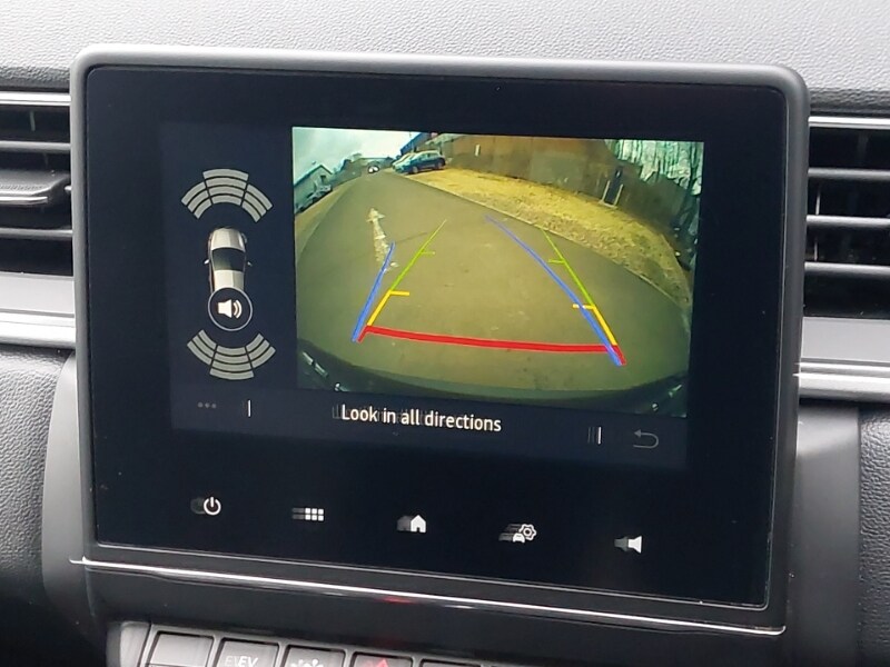 Used Renault Captur 2023 for sale - 77762108: Photo 11