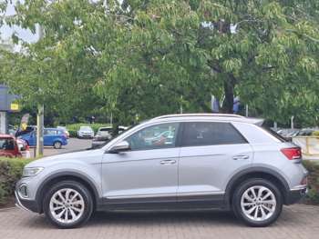 Used Volkswagen T-Roc 2024 for sale - 75185628: Photo