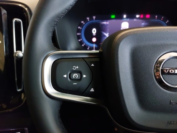Used Volvo XC40 2024 for sale - 76347763: Photo 10