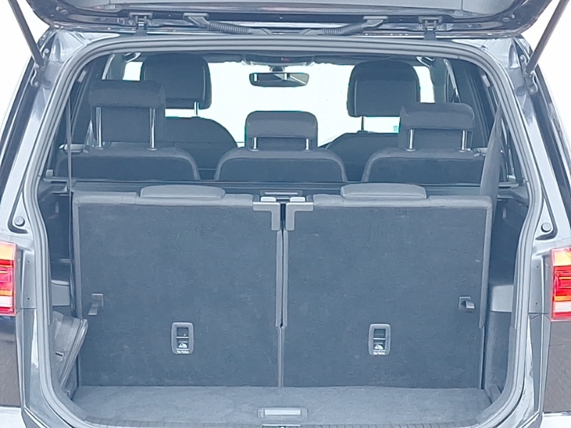 Used Volkswagen Touran 2019 for sale - 76419109: Photo 8