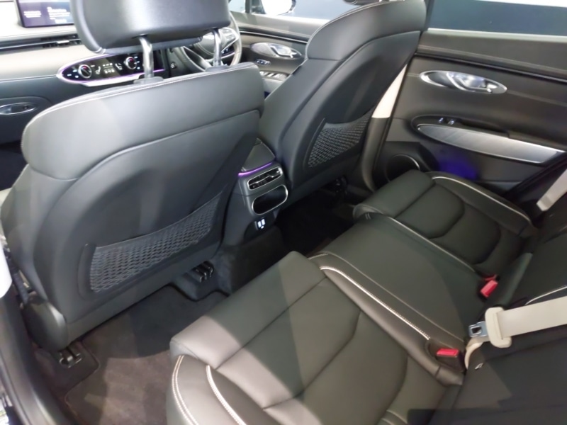 Used Genesis GV70 2023 for sale - 76785903: Photo 6