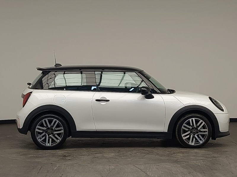 Used MINI Cooper 2024 for sale - 77312173: Photo 2