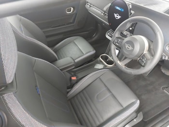 Used MINI Cooper 2024 for sale - 77312173: Photo