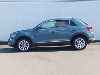 Used Volkswagen T-Roc 2024 for sale - 75176692: Photo