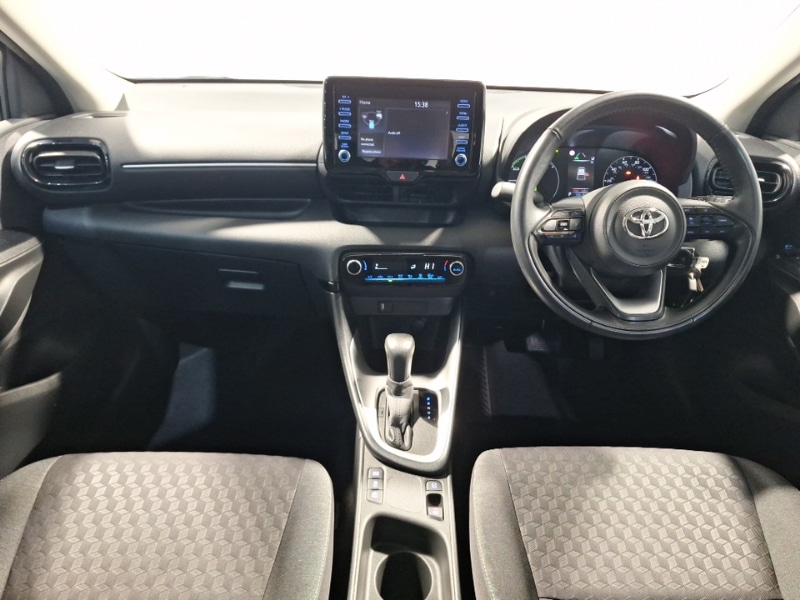 Used Toyota Yaris 2022 for sale - 76732187: Photo 2