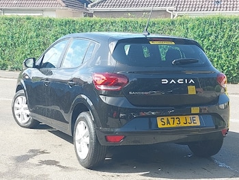 Used Dacia Sandero 2023 for sale - 76102922: Photo 3