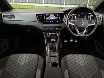 Used Volkswagen Polo 2022 for sale - 76456550: Photo