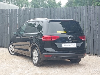 Used Volkswagen Touran 2023 for sale - 79528837: Photo