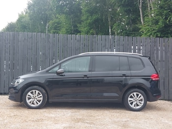 Used Volkswagen Touran 2023 for sale - 79528837: Photo