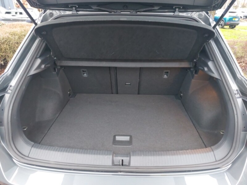 Used Volkswagen T-Roc 2022 for sale - 77790931: Photo 8