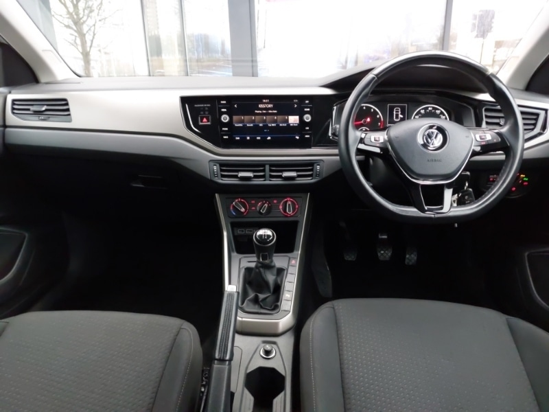 Used Volkswagen Polo 2020 for sale - 77405945: Photo 2