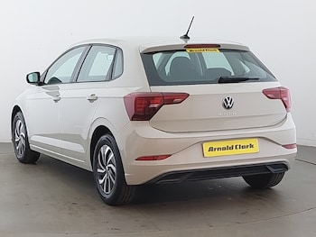 Used Volkswagen Polo 2024 for sale - 76392625: Photo