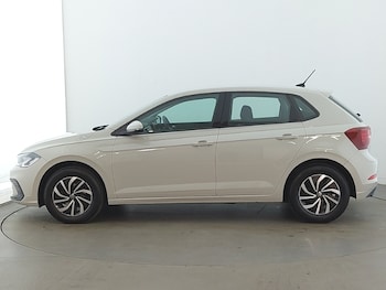 Used Volkswagen Polo 2024 for sale - 76392625: Photo