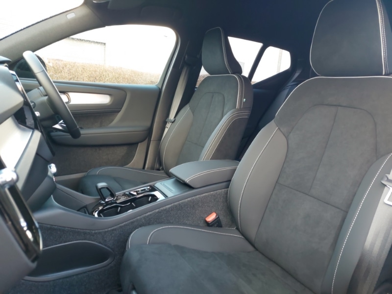 Used Volvo XC40 2025 for sale - 77126928: Photo 5