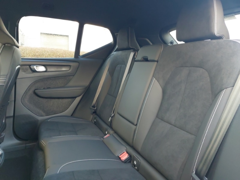 Used Volvo XC40 2025 for sale - 77126928: Photo 6