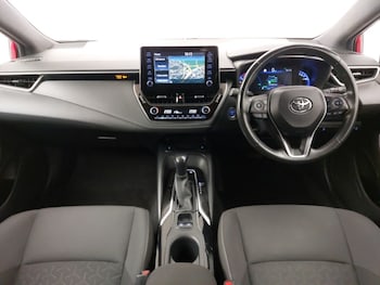 Used Toyota Corolla 2019 for sale - 76169289: Photo 2