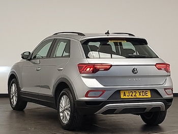 Used Volkswagen T-Roc 2022 for sale - 76796053: Photo