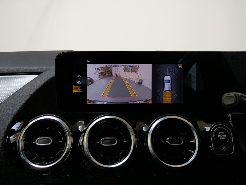 Used Mercedes-Benz GLA 2022 for sale - 76353901: Photo 11