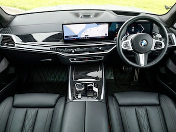 Used BMW X7 2024 for sale - 76695531: Photo