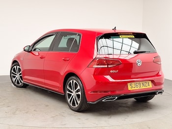 Used Volkswagen Golf 2019 for sale - 75640273: Photo