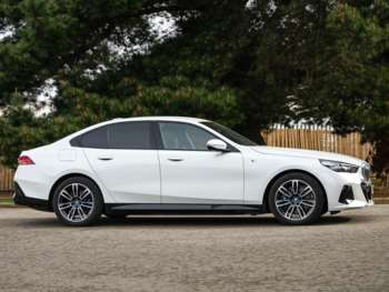 Used BMW i5 2023 for sale - 74831234: Photo
