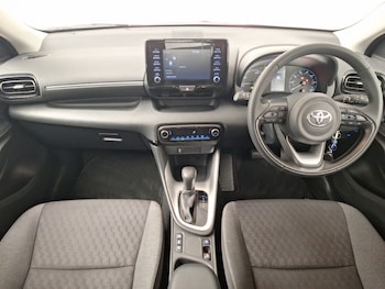Used Toyota Yaris 2022 for sale - 75587698: Photo