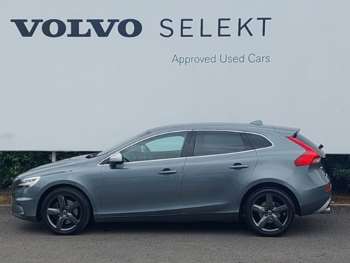 Used Volvo V40 2019 for sale - 75256138: Photo