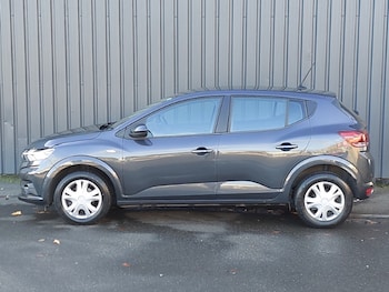 Used Dacia Sandero 2021 for sale - 76928869: Photo