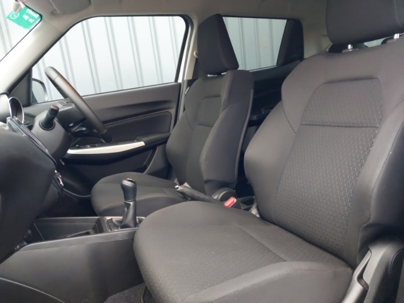 Used Suzuki Swift 2023 for sale - 77637255: Photo 5