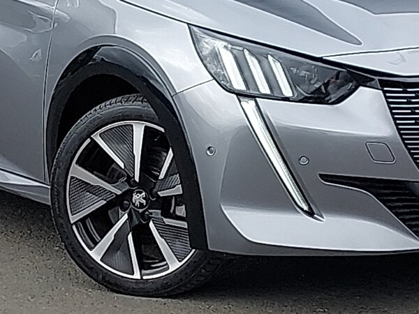 Used Peugeot 208 2023 for sale - 76265187: Photo 9