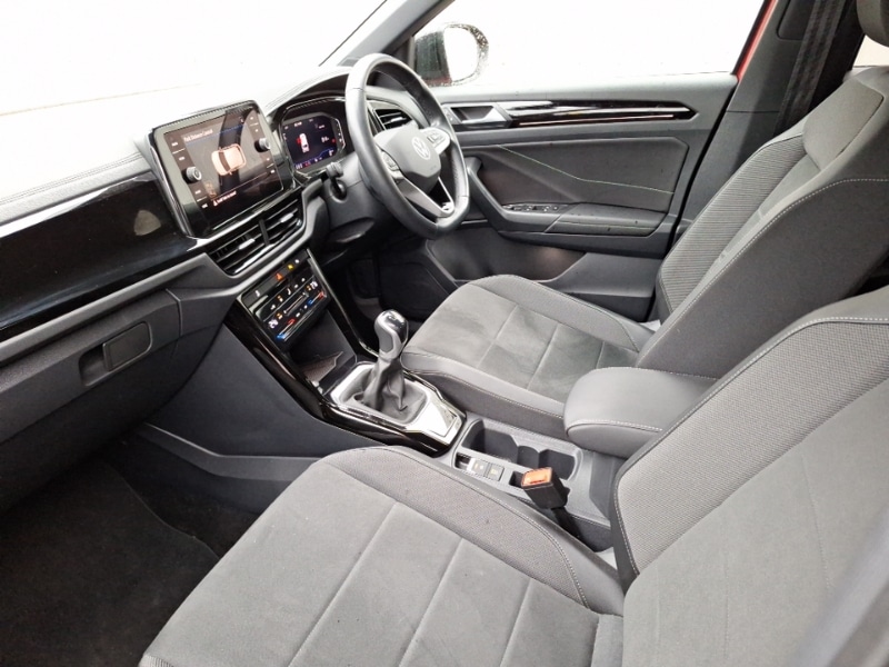 Used Volkswagen T-Roc 2023 for sale - 76770508: Photo 5