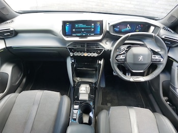 Used Peugeot 2008 2023 for sale - 78318030: Photo