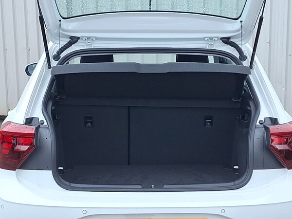 Used Volkswagen Polo 2024 for sale - 76253990: Photo 8